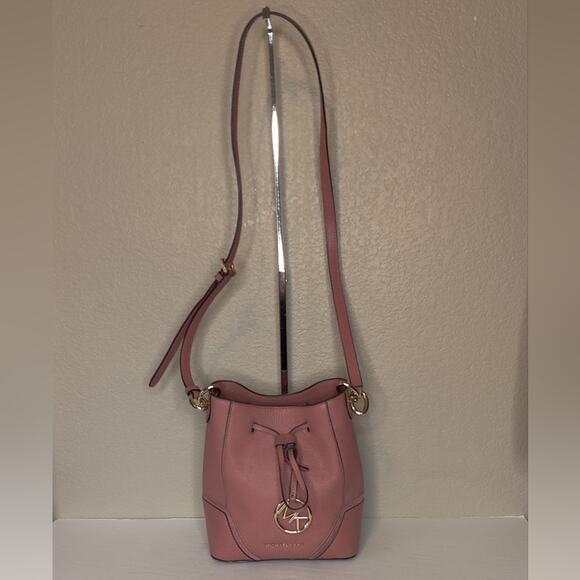 Michael Kors Dusty Pink Rose Pebbled Leather Bucket Crossbody Bag Valentine - Picture 6 of 16